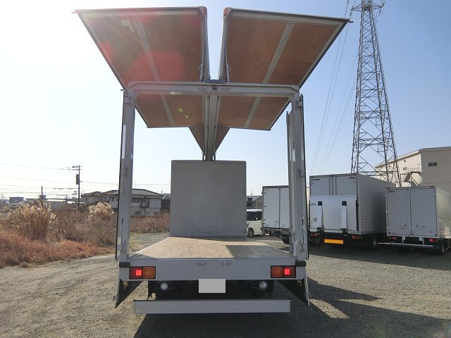 UDトラックスコンドルアルミウイング中型（4t）[写真21]