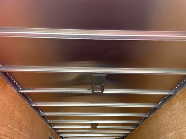 日野デュトロアルミバン小型（2t・3t）[写真12]