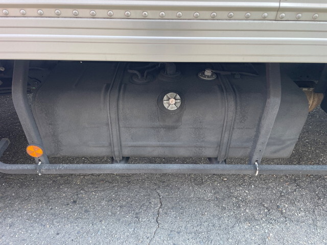 日野デュトロアルミバン小型（2t・3t）[写真16]