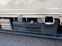 日野デュトロ平ボディ小型（2t・3t）[写真18]