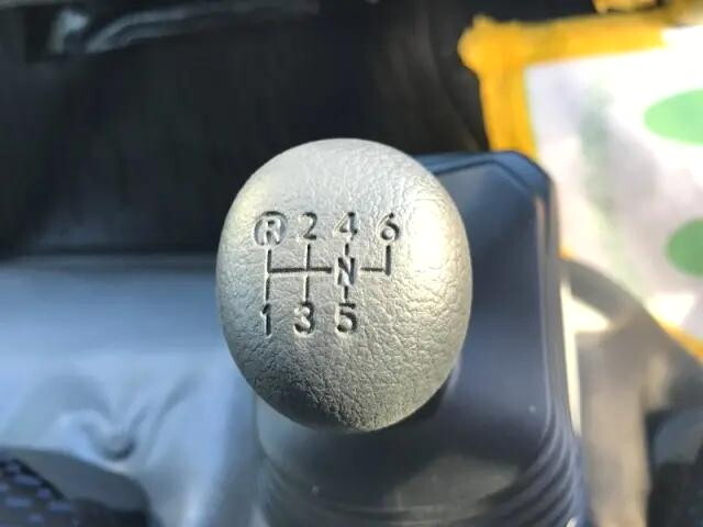 日野デュトロクレーン4段小型（2t・3t）[写真11]