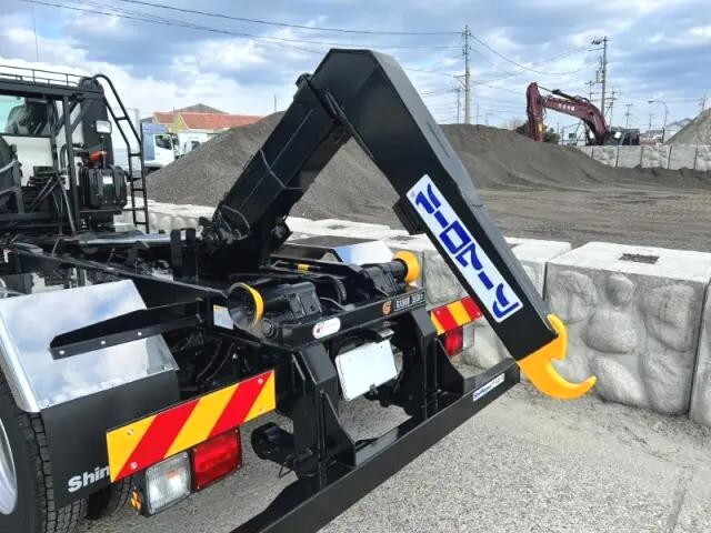 日野レンジャーコンテナ専用車中型（4t）[写真25]