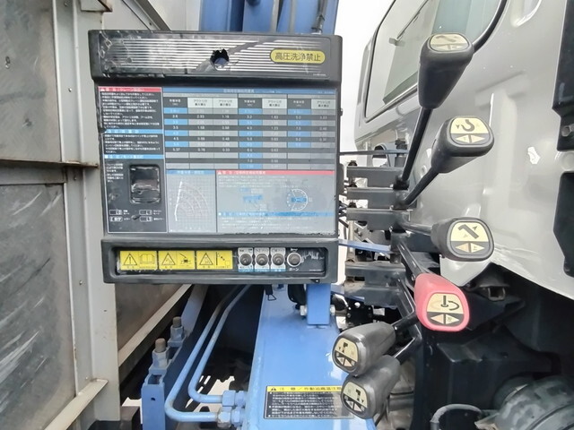 日野レンジャークレーン4段増トン（6t・8t）[写真10]