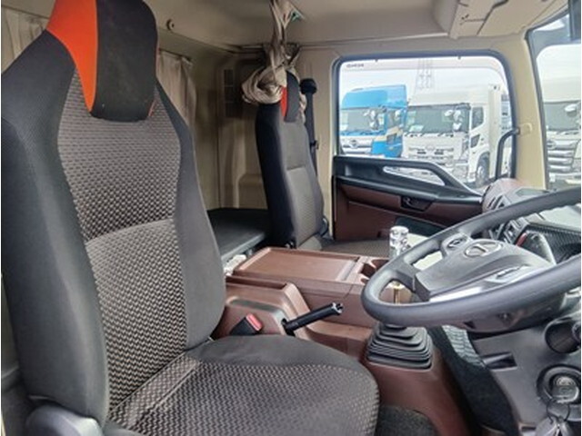 日野レンジャークレーン4段増トン（6t・8t）[写真21]