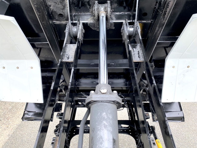 いすゞフォワードダンプ中型（4t）[写真13]