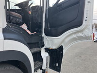 日野プロフィアトレーラーヘッド（トラクターヘッド）大型（10t）[写真31]