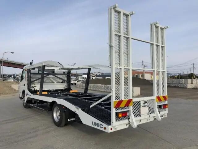 三菱ふそうキャンターキャリアカー小型（2t・3t）[写真02]