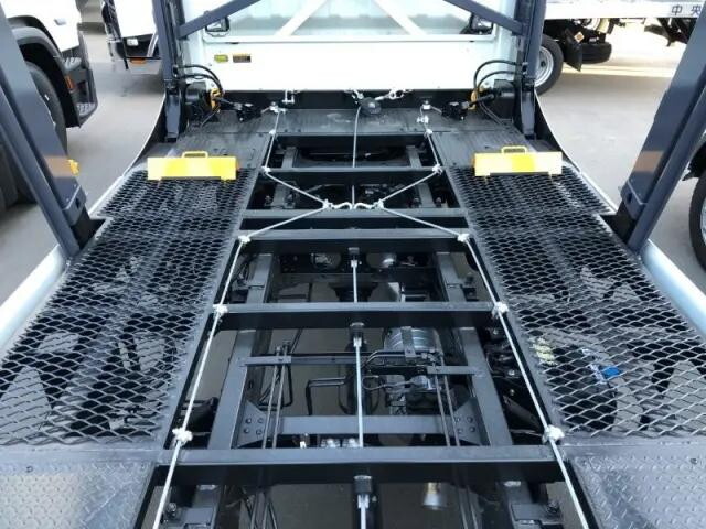 三菱ふそうキャンターキャリアカー小型（2t・3t）[写真30]