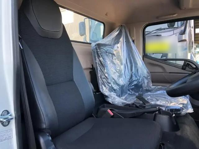 三菱ふそうキャンターキャリアカー小型（2t・3t）[写真06]