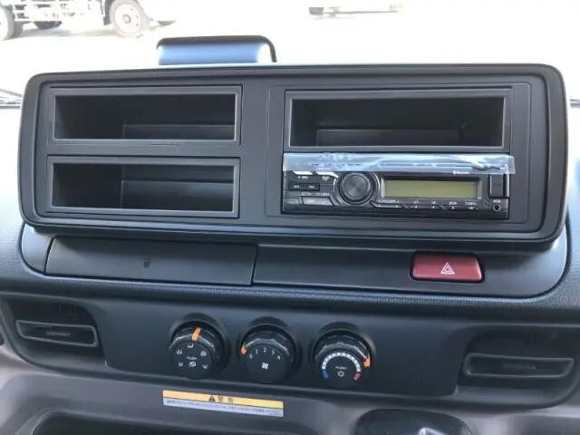 三菱ふそうキャンターキャリアカー小型（2t・3t）[写真07]