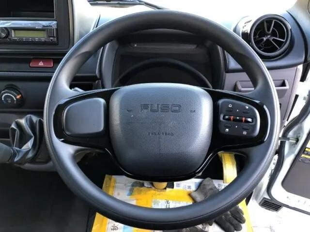 三菱ふそうキャンターキャリアカー小型（2t・3t）[写真09]