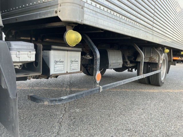 いすゞエルフアルミバン小型（2t・3t）[写真17]