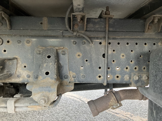 いすゞエルフアルミバン小型（2t・3t）[写真21]