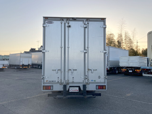 いすゞエルフアルミバン小型（2t・3t）[写真07]