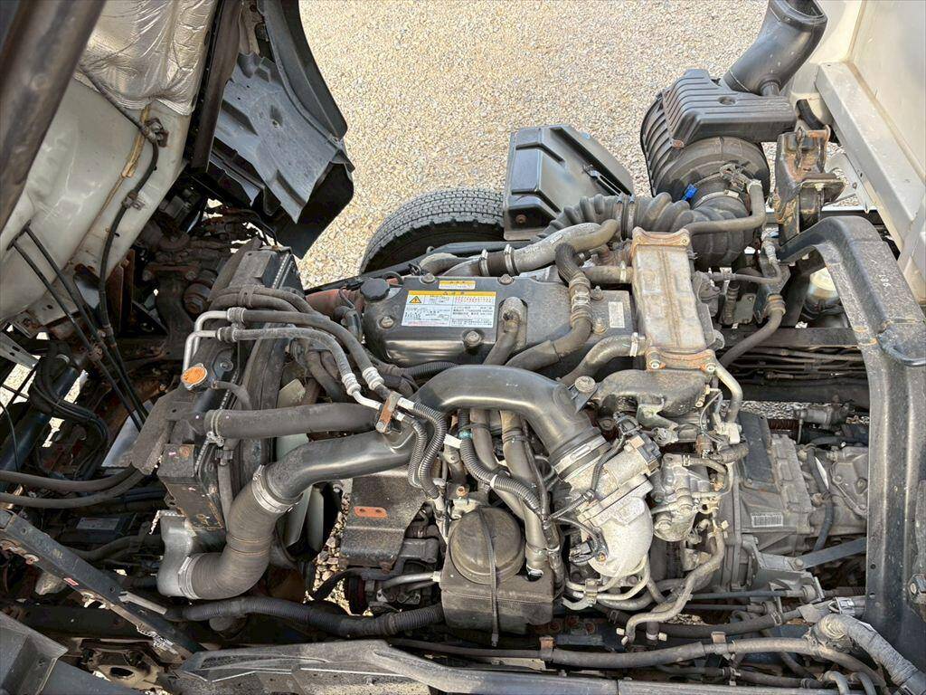 いすゞフォワードアルミウイング中型（4t）[写真17]