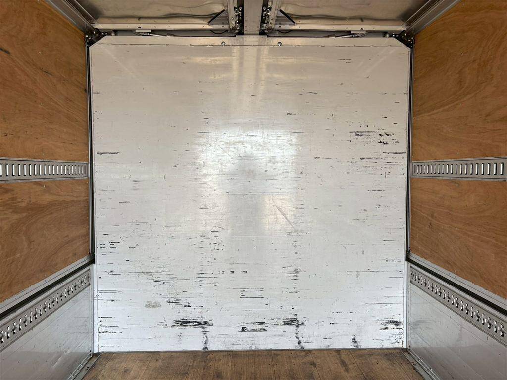 いすゞフォワードアルミウイング中型（4t）[写真07]