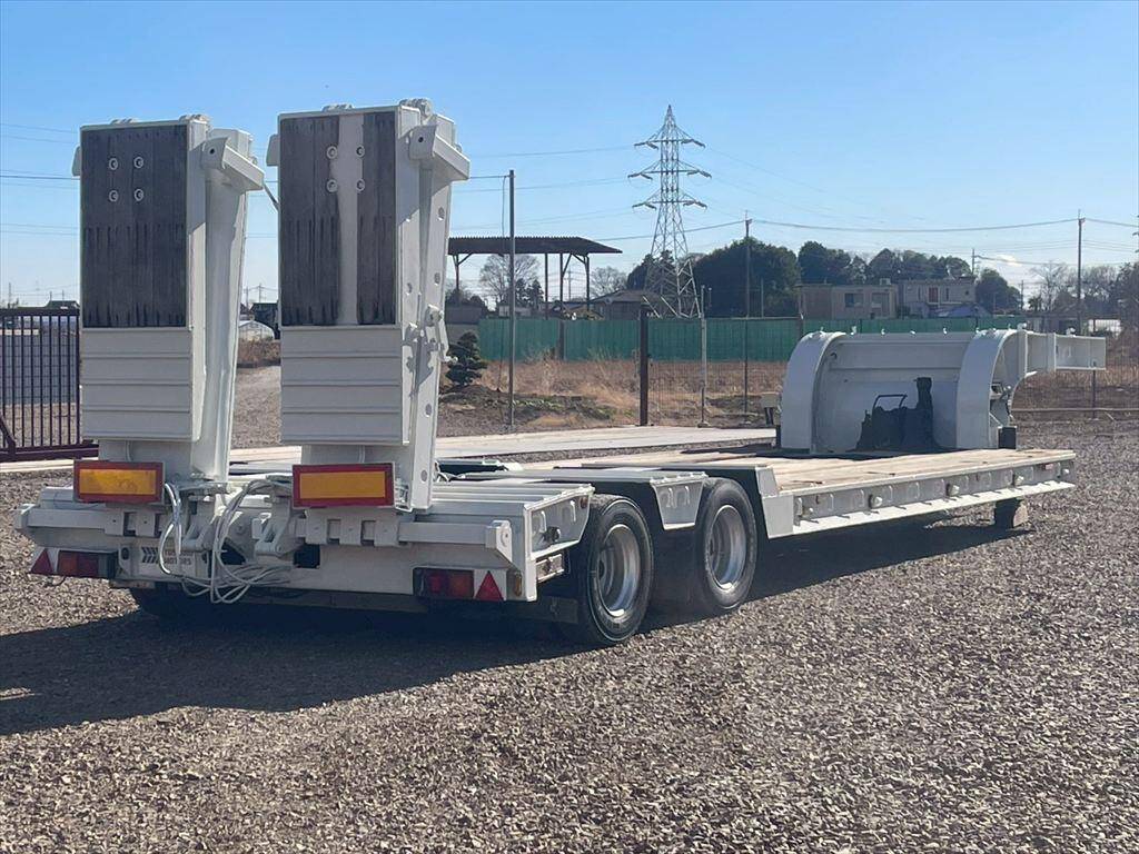 その他のメーカーその他の車種重機運搬トレーラー大型（10t）[写真01]