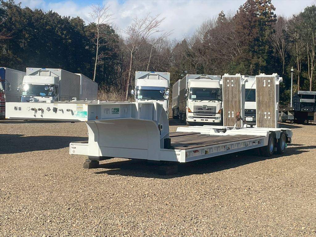 その他のメーカーその他の車種重機運搬トレーラー大型（10t）[写真03]