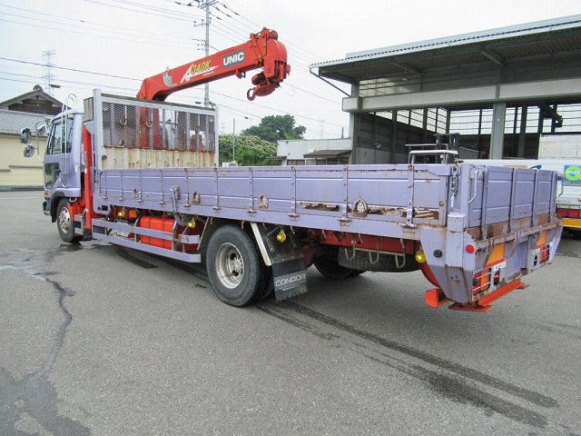 UDトラックスコンドルセルフクレーン4段増トン（6t・8t）[写真02]