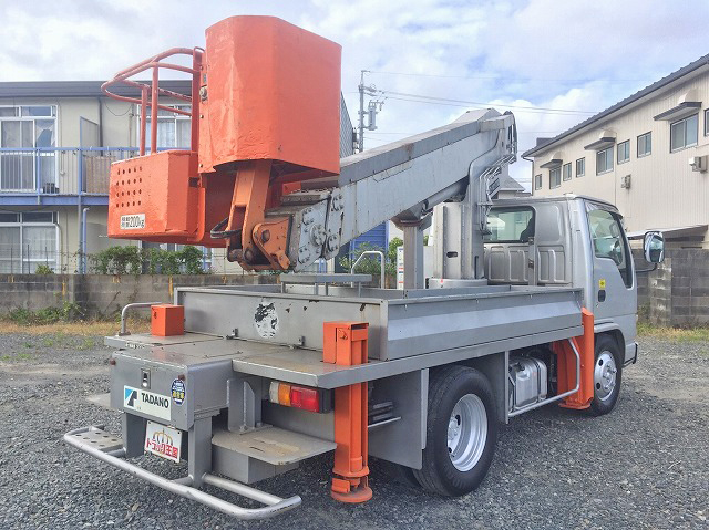 いすゞエルフ高所作業車小型（2t・3t）[写真02]