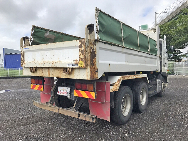 日野プロフィアダンプ大型（10t）[写真02]