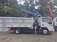 いすゞエルフクレーン3段小型（2t・3t）[写真02]