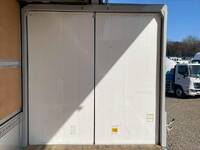 いすゞフォワードアルミウイング増トン（6t・8t）[写真14]