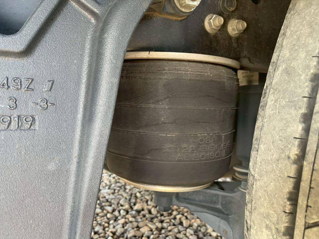 いすゞフォワードアルミウイング増トン（6t・8t）[写真17]