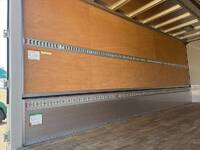 いすゞフォワードアルミウイング増トン（6t・8t）[写真10]