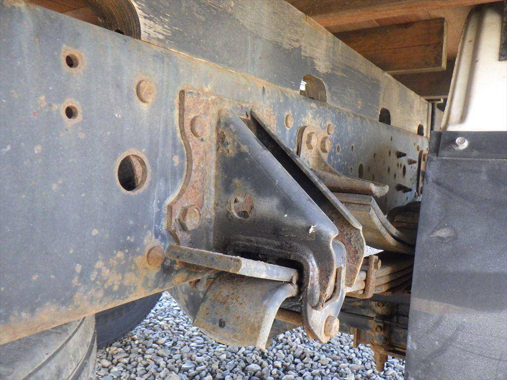 いすゞフォワードセルフクレーン3段中型（4t）[写真15]