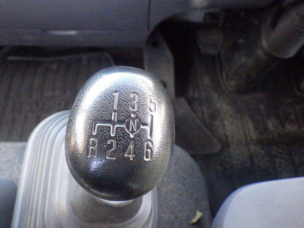 いすゞフォワードセルフクレーン3段中型（4t）[写真21]