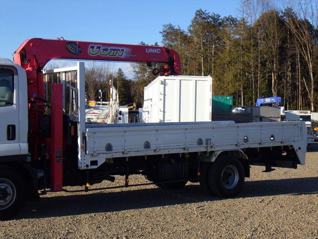 いすゞフォワードセルフクレーン3段中型（4t）[写真06]