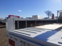 いすゞフォワードセルフクレーン3段中型（4t）[写真10]