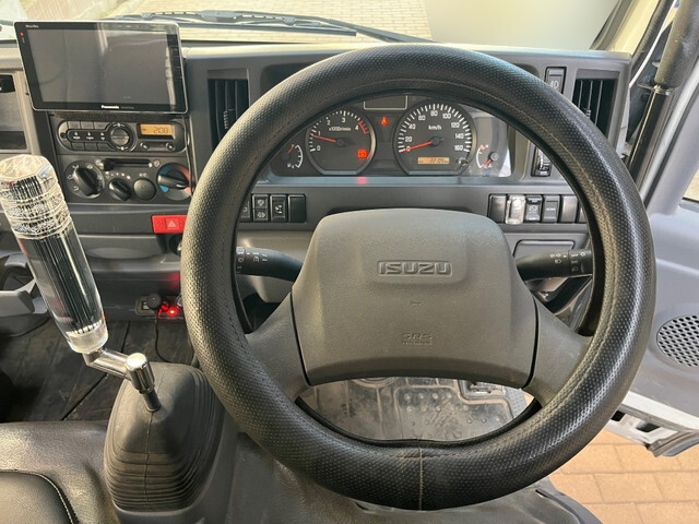 いすゞエルフダンプ小型（2t・3t）[写真29]