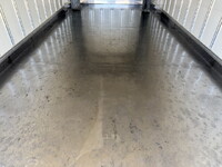 いすゞエルフ冷凍車（冷蔵車）小型（2t・3t）[写真11]