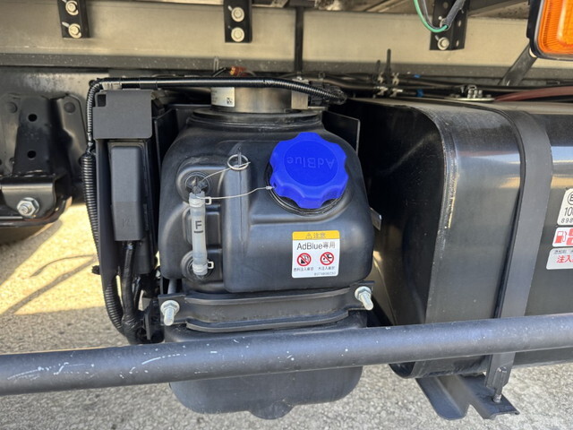 いすゞエルフ冷凍車（冷蔵車）小型（2t・3t）[写真19]