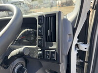 いすゞエルフ冷凍車（冷蔵車）小型（2t・3t）[写真31]