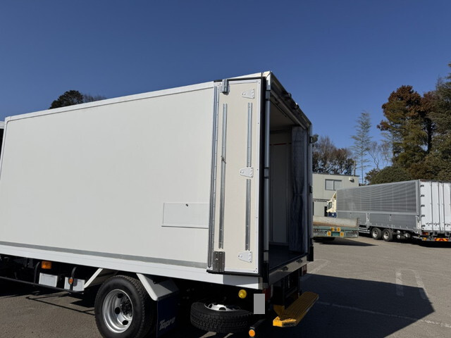 いすゞエルフ冷凍車（冷蔵車）小型（2t・3t）[写真07]