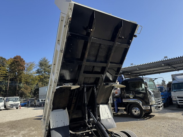 いすゞエルフダンプ小型（2t・3t）[写真23]