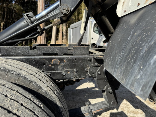 いすゞエルフダンプ小型（2t・3t）[写真31]