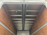 いすゞフォワードアルミウイング中型（4t）[写真16]