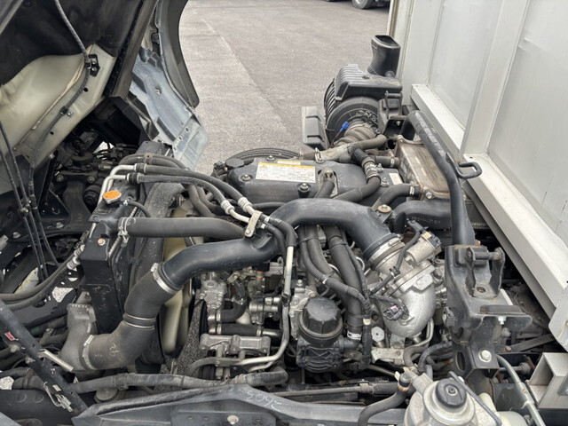 いすゞフォワードアルミウイング中型（4t）[写真20]