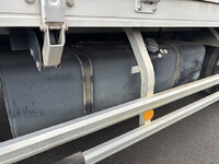 いすゞフォワードアルミウイング中型（4t）[写真26]