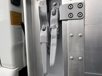 いすゞフォワードアルミウイング中型（4t）[写真27]