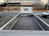 トヨタトヨエース平ボディ小型（2t・3t）[写真07]