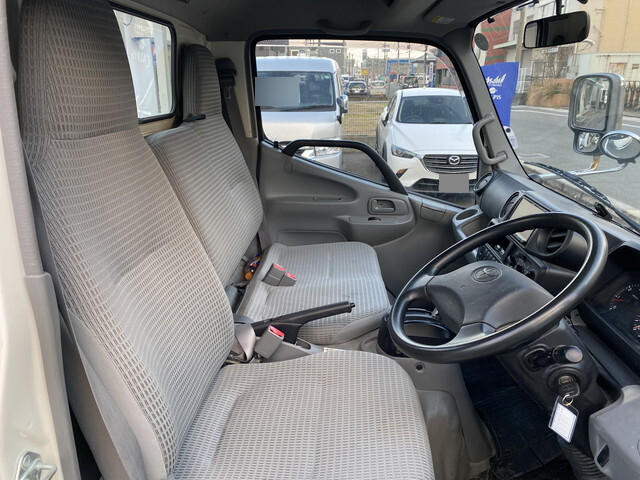 中古平ボディ トヨタ 鳥取・岡山・鹿児島 トヨエース（TKG-XZC655