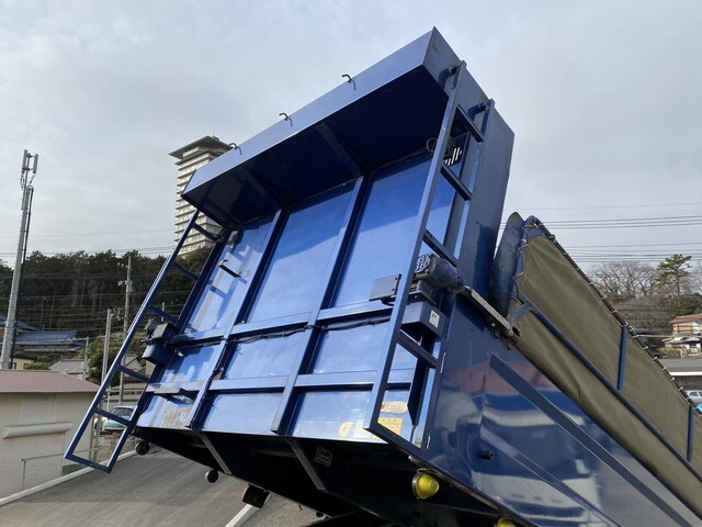 日野プロフィアダンプ大型（10t）[写真14]