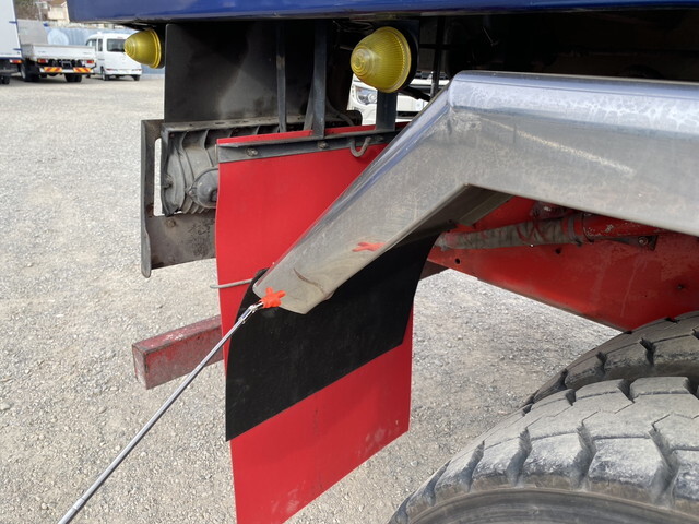 日野プロフィアダンプ大型（10t）[写真37]