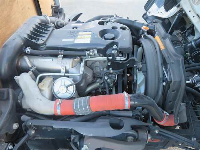 いすゞエルフ平ボディ小型（2t・3t）[写真11]