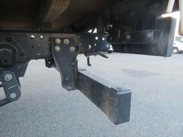 いすゞエルフ平ボディ小型（2t・3t）[写真18]